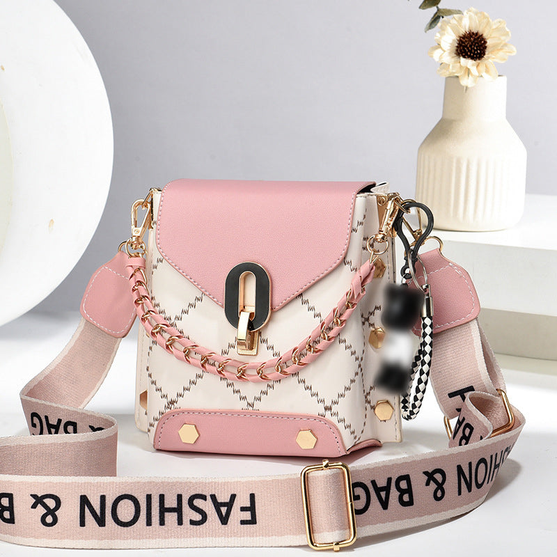 đKönnyƱ crossbody tĂĄska puha bĆrbĆl