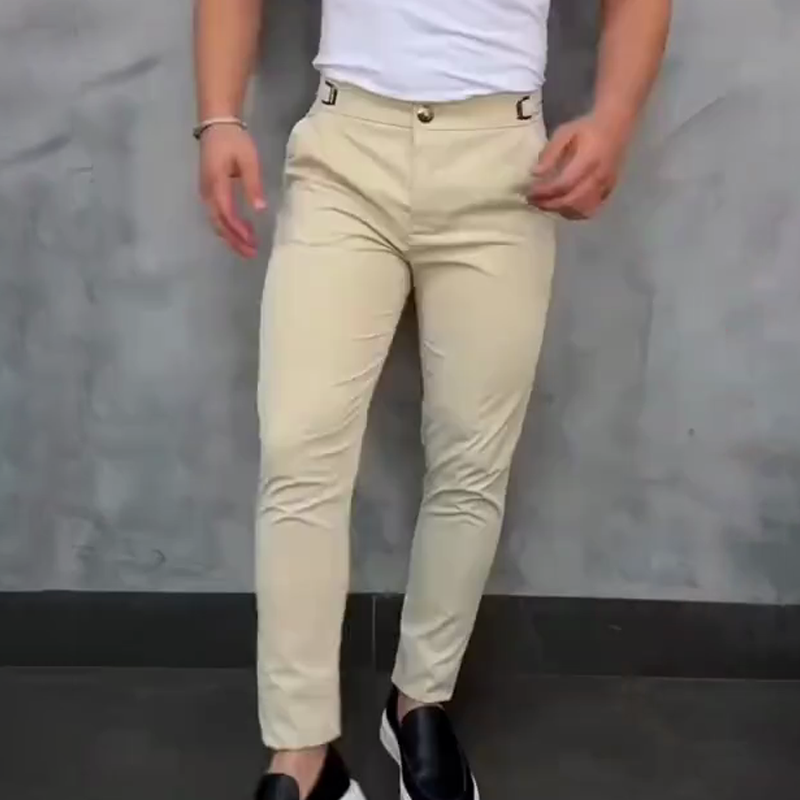đđFĂ©rfi nadrĂĄg Slim Fit rugalmas derĂ©kkal