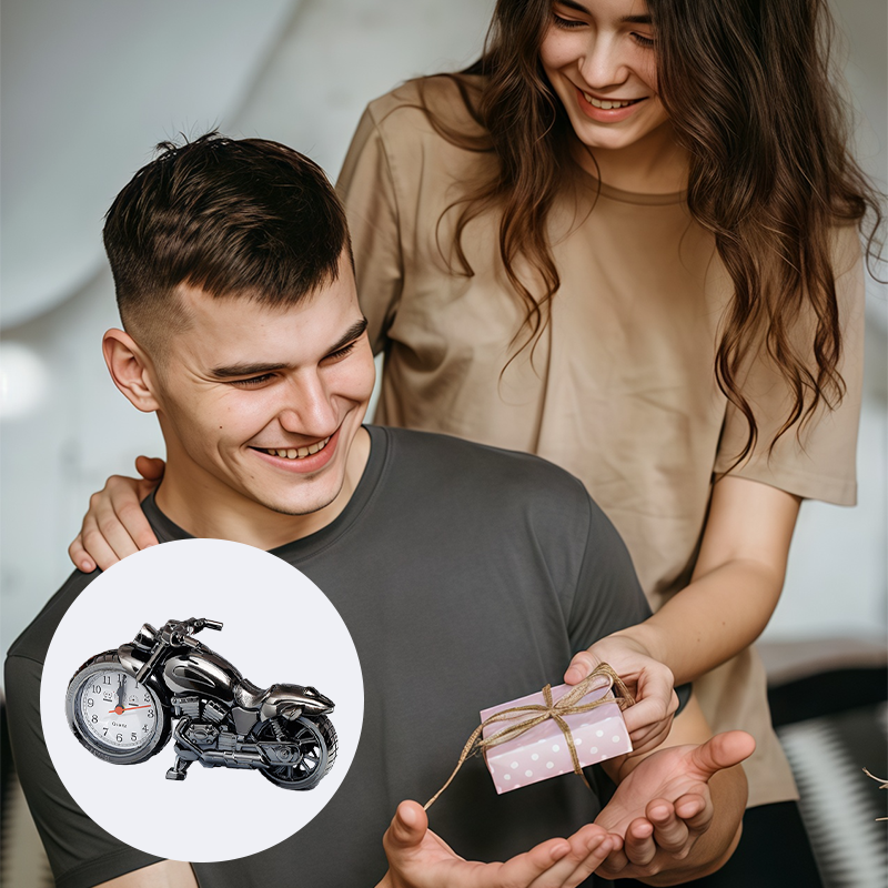 Kreatív motorkerékpár ébresztőóra