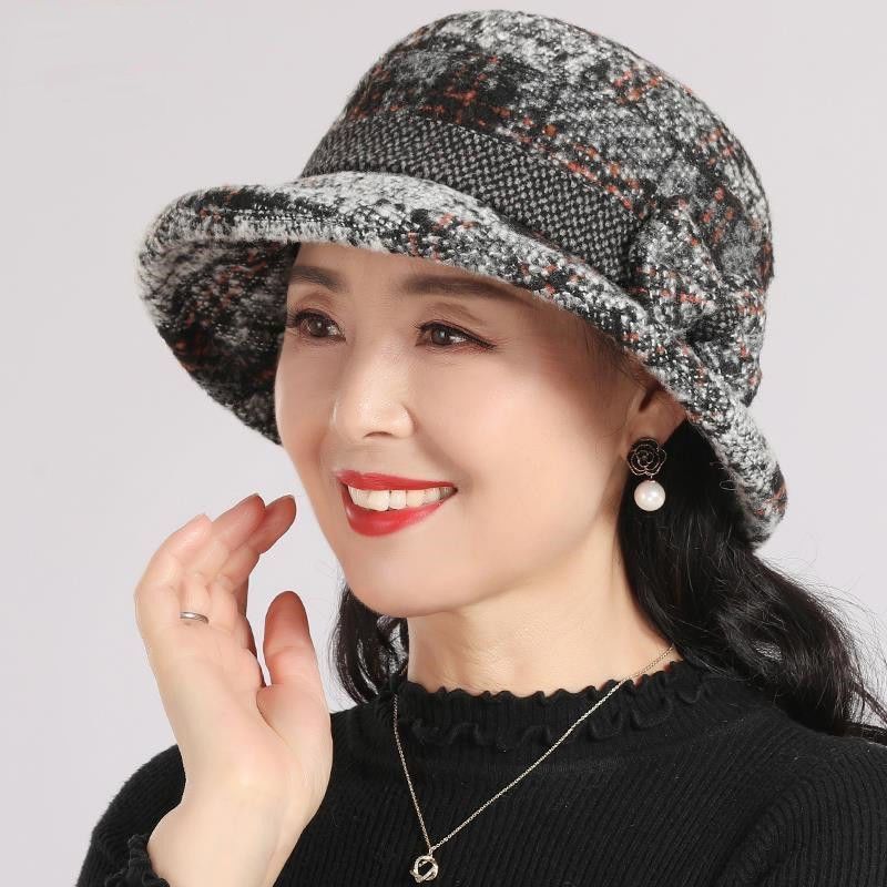 đ„°NĆi vintage kockĂĄs mƱgyapjĂș cloche kalap