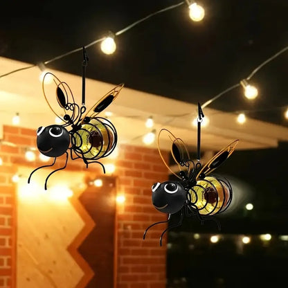 🐝 Varázsoljon bájt a kertjébe – Napelemes függő méh lámpa szív alakú szárnyakkal – Utánvétes 🌻💡
