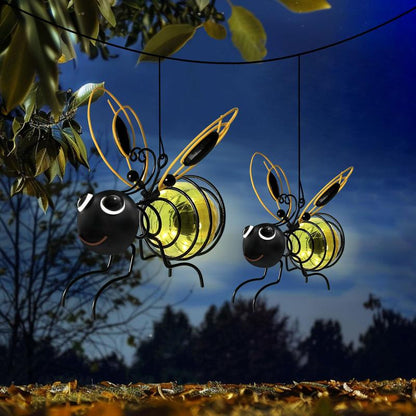 🐝 Varázsoljon bájt a kertjébe – Napelemes függő méh lámpa szív alakú szárnyakkal – Utánvétes 🌻💡