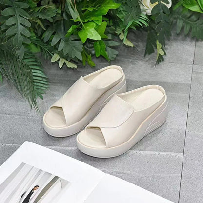 👡5,5 CM-es ferde sarkú szandál