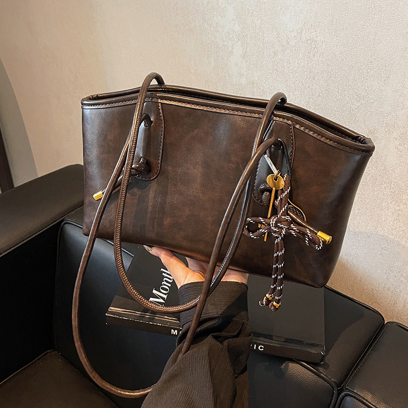 👜Vintage PU bőr válltáska nőknek – klasszikus, elegáns mindennapi kézitáska