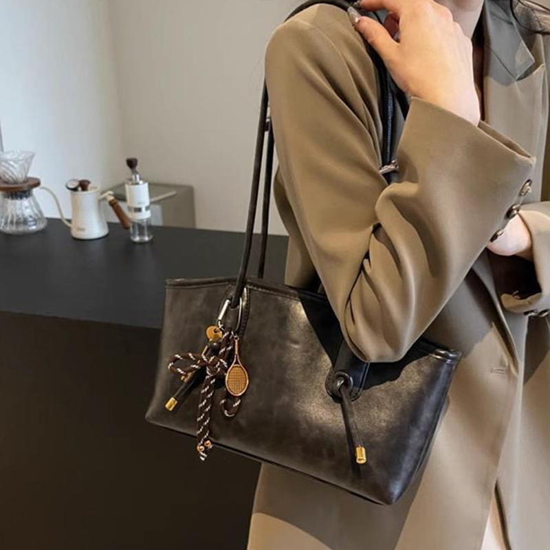 👜Vintage PU bőr válltáska nőknek – klasszikus, elegáns mindennapi kézitáska