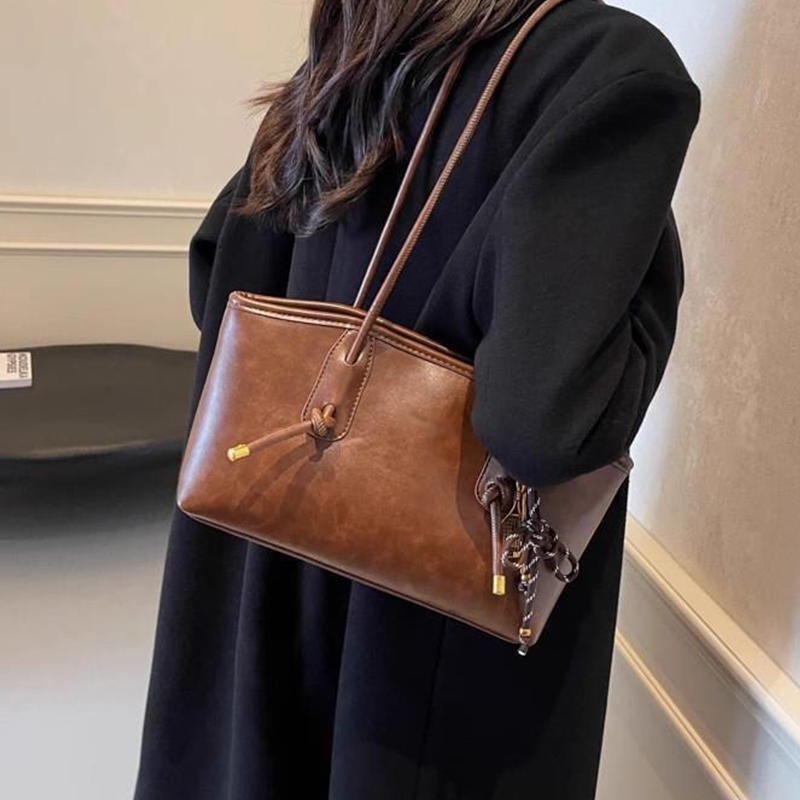 👜Vintage PU bőr válltáska nőknek – klasszikus, elegáns mindennapi kézitáska