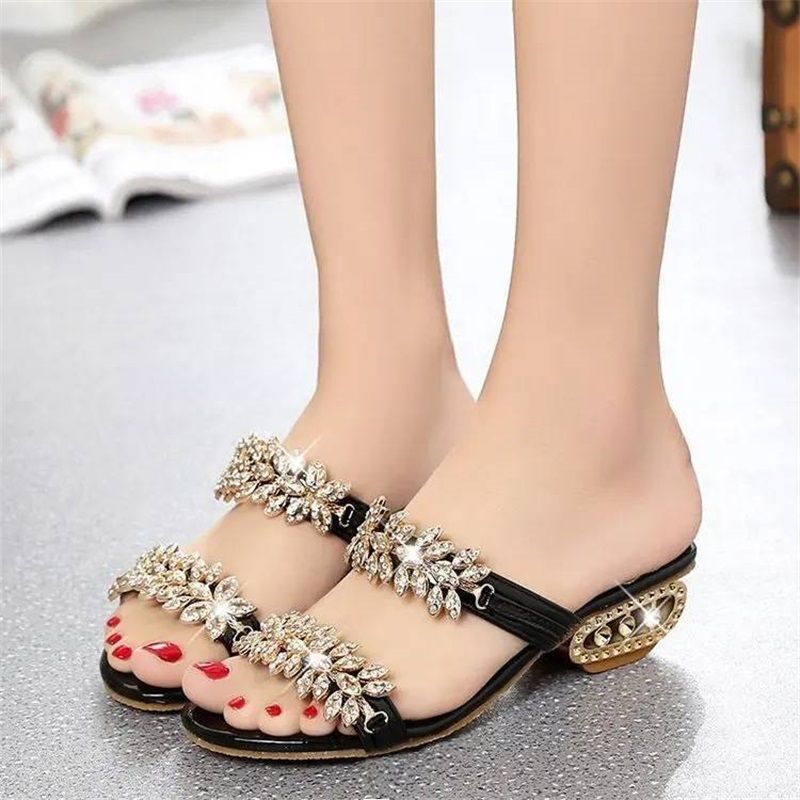 💎Kiváló minőségű, modern, strasszos női szandálok👡