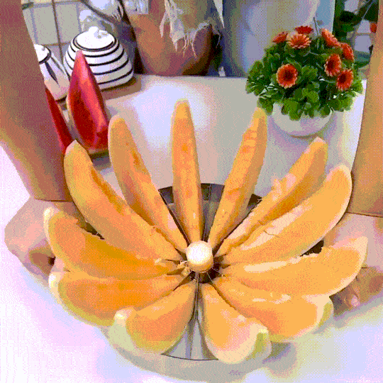 🥰🍉 Nagy méretű görögdinnye-szeletelő – Gyors, biztonságos és tökéletes kockák másodpercek alatt