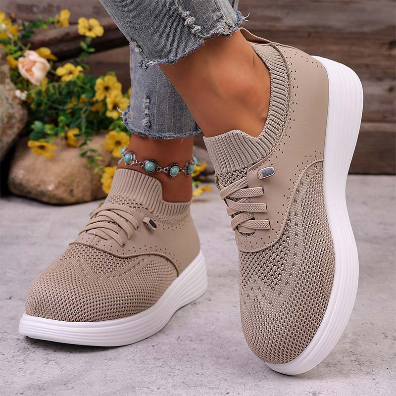 👟☁️ Sétáljon felhőpuhaságú kényelemben – Női légáteresztő hálós slip-on sétacipő