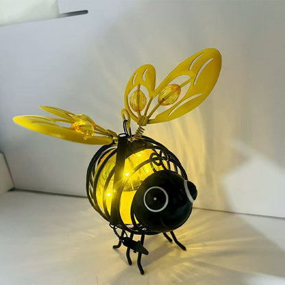🐝 Varázsoljon bájt a kertjébe – Napelemes függő méh lámpa szív alakú szárnyakkal – Utánvétes 🌻💡