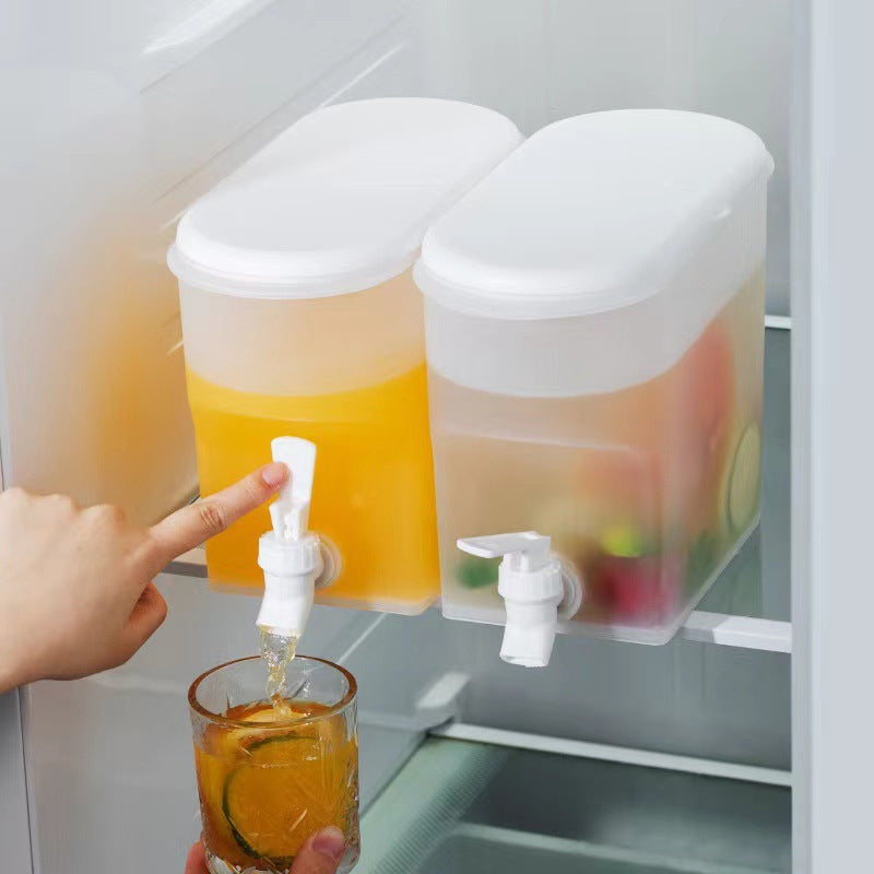 🥤 3,5L Hűtőszekrényes Italadagoló Csappal – Helytakarékos, Praktikus és Cseppmentes
