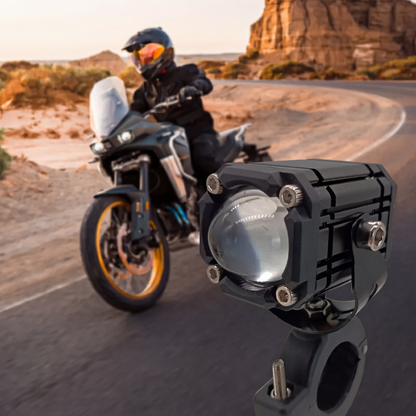 🏍️ Univerzális motorkerékpár LED reflektorok – kettős fényű és minden időjárásban vízálló 💡