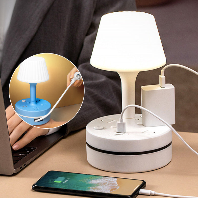 🛏️💡 Ágy melléki lámpa AC aljzattal és USB portokkal: Töltés és fény egyben 🔌🛡️