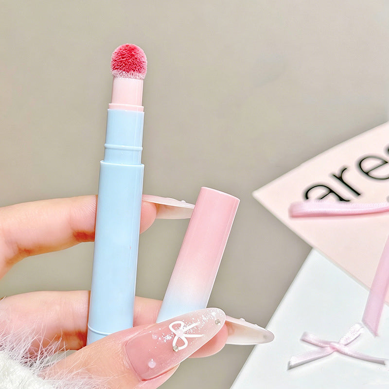 💄 Matt rúzs, puha finissel és bolyhos szivacsos applikátorral ✨