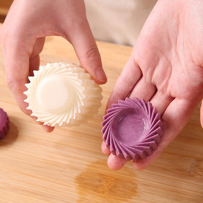 🍰 Kétvégű kreatív süteményforma – Sokoldalú formázás sütikhez és desszertekhez 🧁